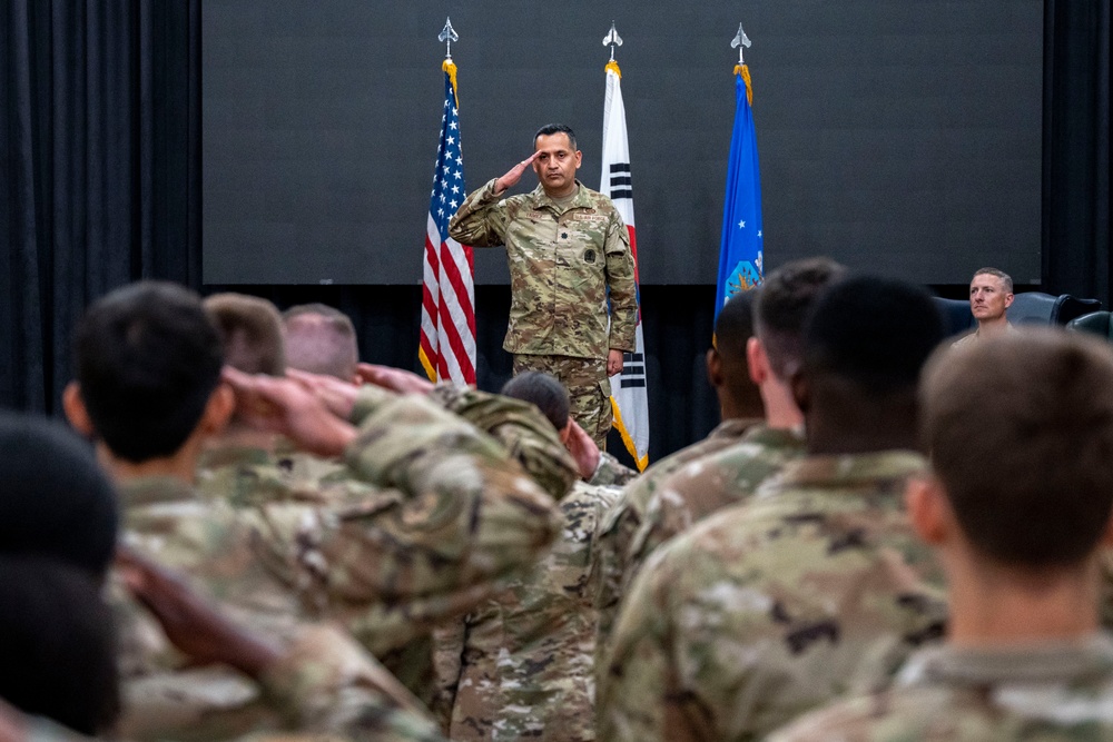 6th IS Change of Command