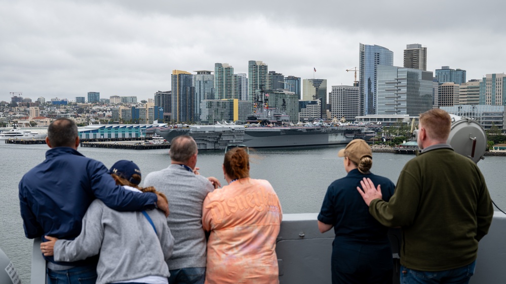 Family, friends and midshipmen embark USS Somerset for Tiger Cruise