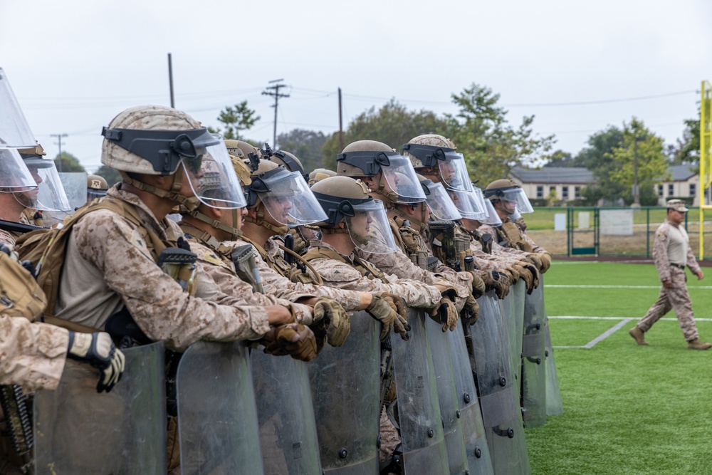 U.S. Marines arrive in greater Los Angeles area to support Task Force 51