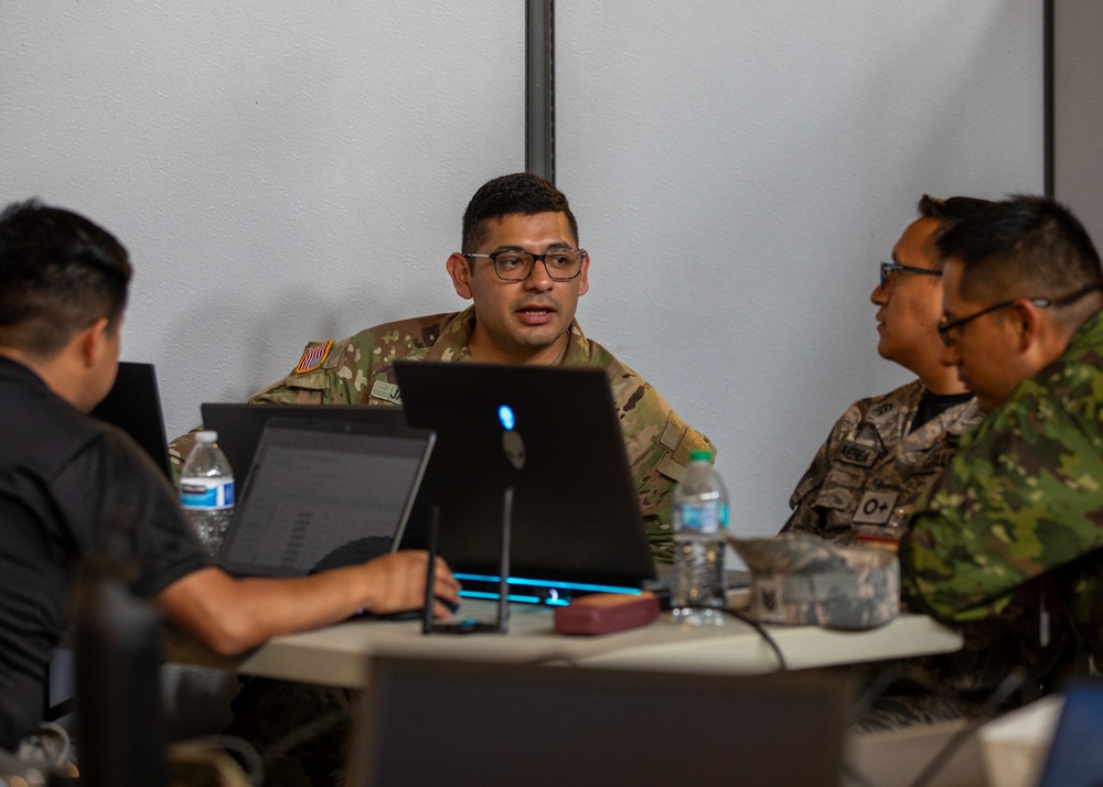 Kentucky National Guard and Ecuador participate in Cyber Shield 2025
