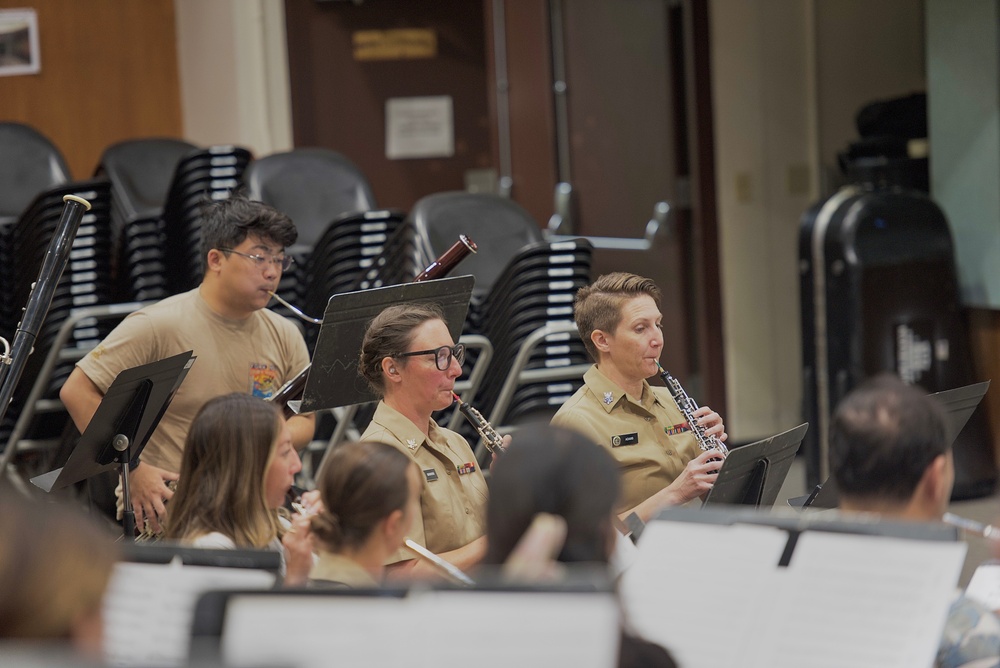 U.S. Pacific Fleet Band Members Rehearse with University of Hawai’i Band