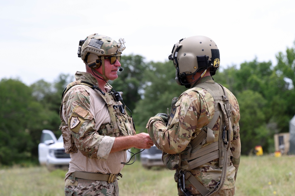 JEMX-25 Continues: Joint Forces Master Combat Medical Care and MEDEVAC