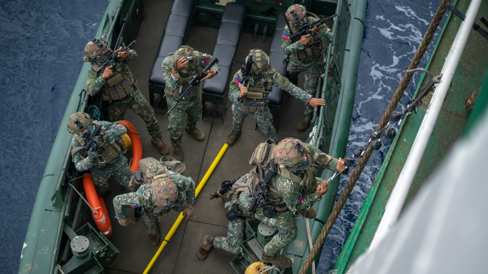 KAMANDAG 9: AFP, SOTF-P conduct Maritime VBSS Strike