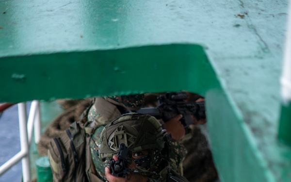 KAMANDAG 9: AFP, SOTF-P conduct Maritime VBSS Strike