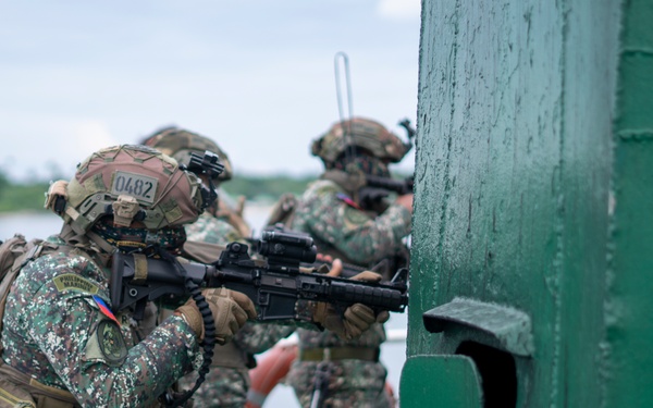 KAMANDAG 9: AFP, SOTF-P conduct Maritime VBSS Strike