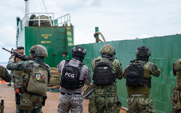 KAMANDAG 9: AFP, SOTF-P conduct Maritime VBSS Strike
