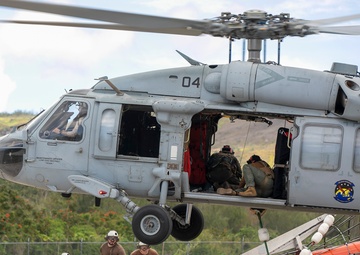 HSC-25 conducts helicopter torpedo retrieval training