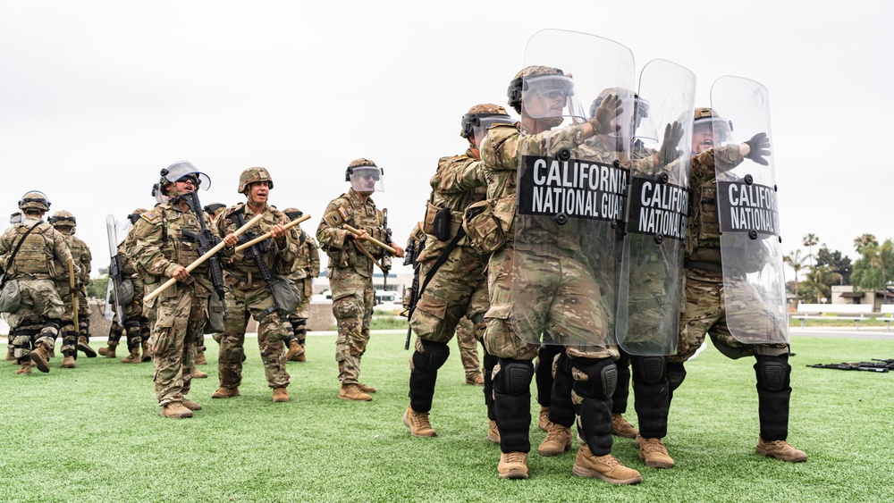 California National Guard conduct civil disturbance operations training