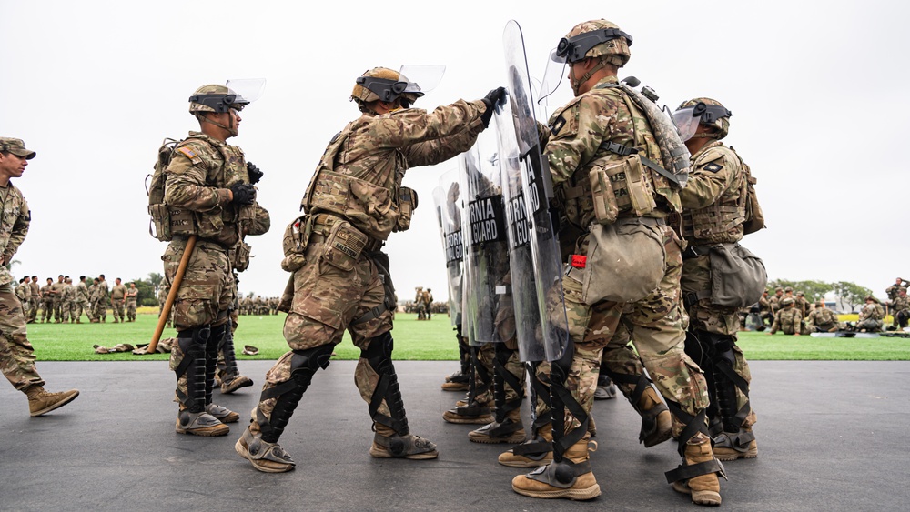 California National Guard conduct civil disturbance operations training
