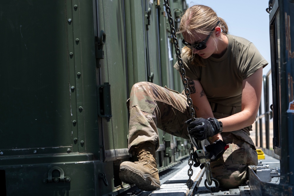 Port Dawgs unload cargo in CENTCOM AOR