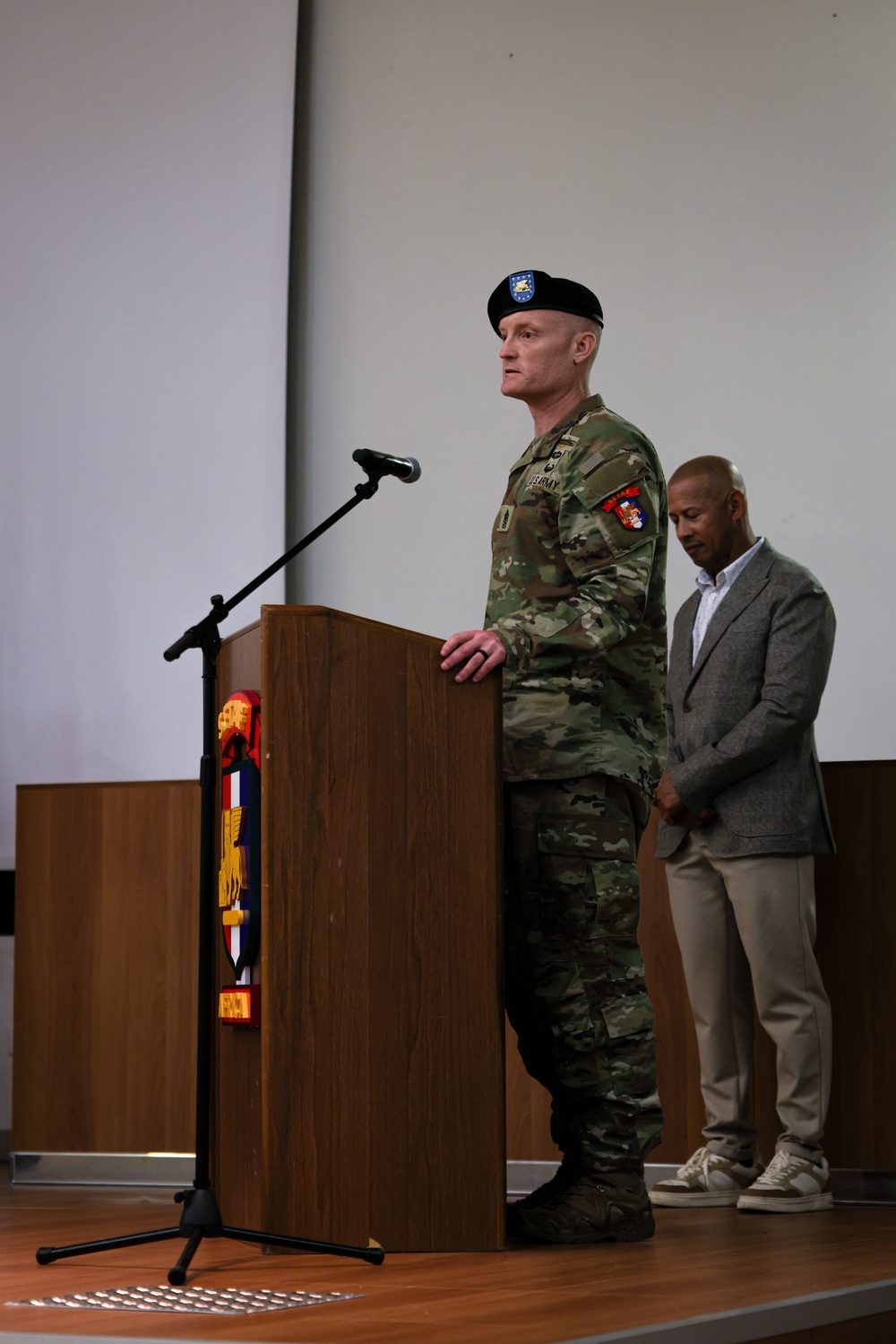 Intelligence and Sustainment Company holds change of responsibility