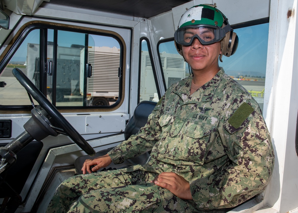 Sailor In The Spotlight - AMAN Pascual