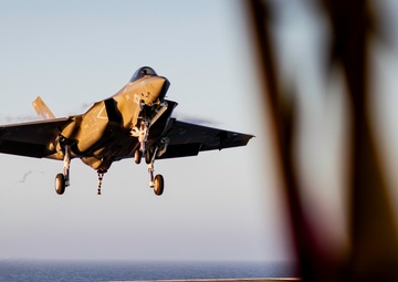 George Washington Conducts Flight Operations