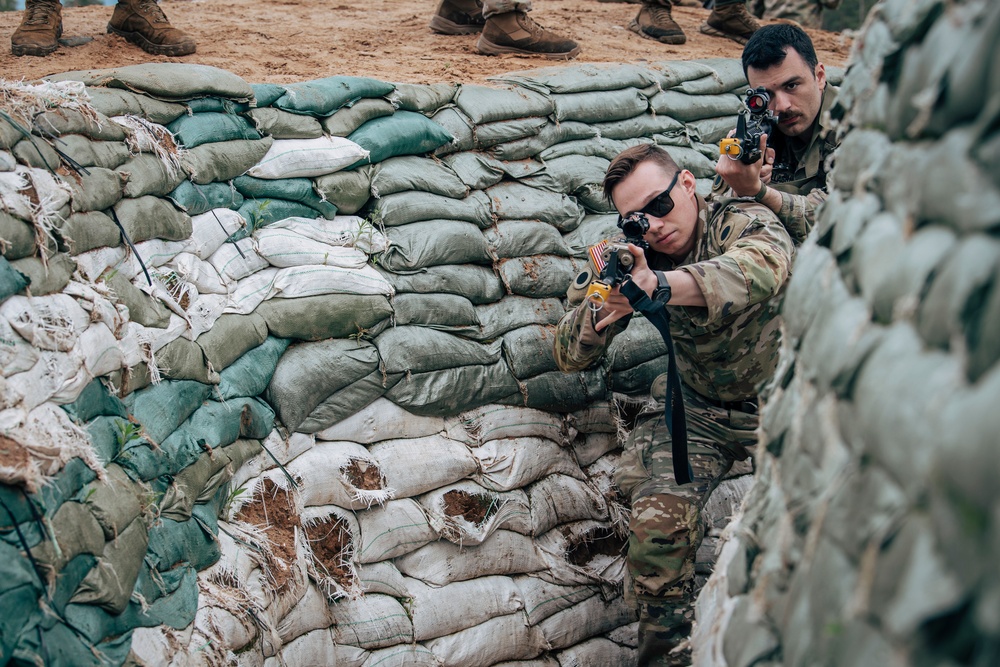 MING Infantry conducts trench warfare training