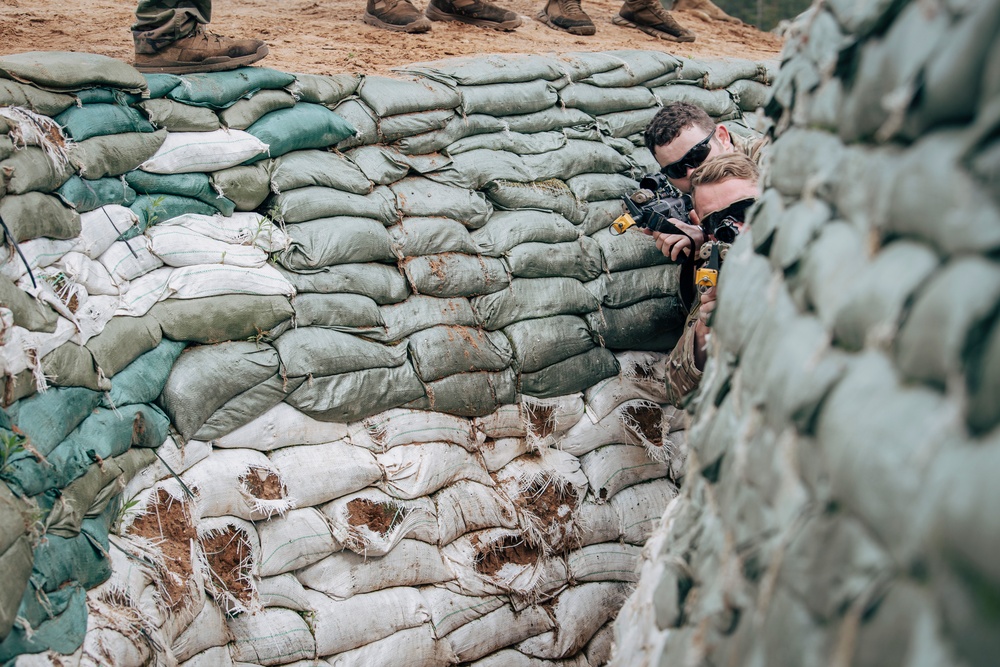 MING Infantry conducts trench warfare training