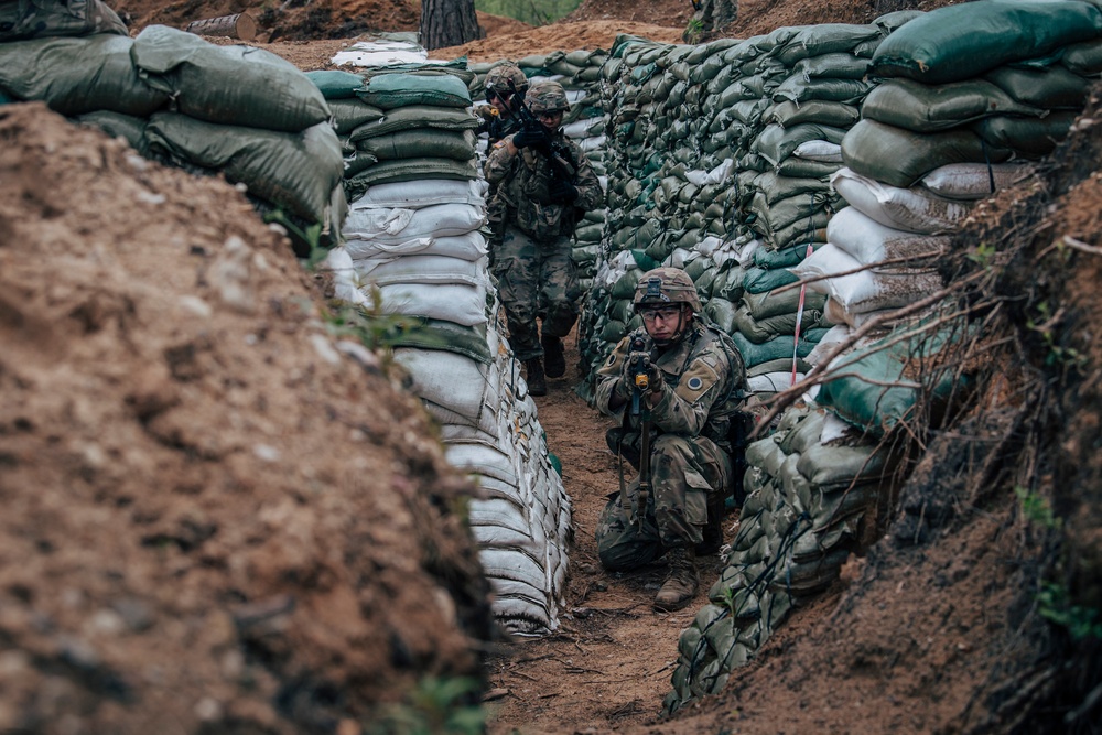 MING Infantry conducts trench warfare training