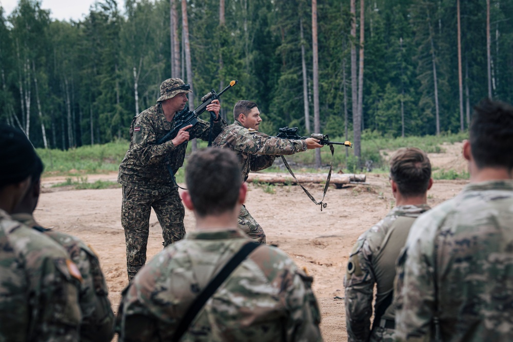 MING Infantry conducts trench warfare training