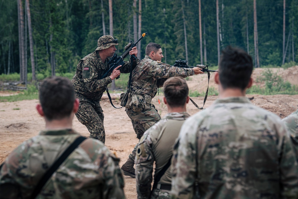 MING Infantry conducts trench warfare training