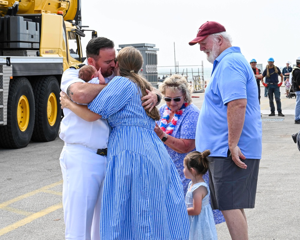 USS Oscar Austin returns to NAVSTA Rota