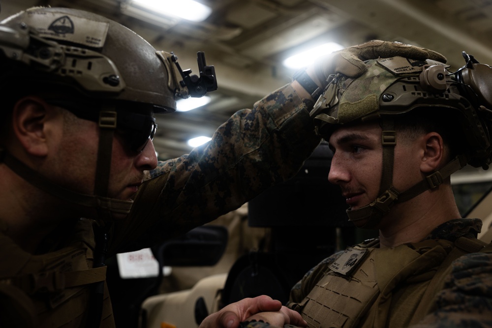 31st MEU | Off-Loading drills aboard USS San Diego
