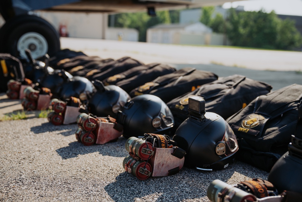 U.S. Army Parachute Team jumps for Army 250