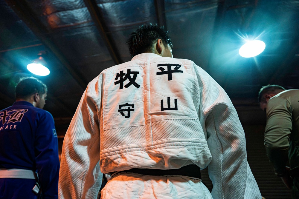 CJTF-HOA trains jiu-jitsu with French, Japanese partners