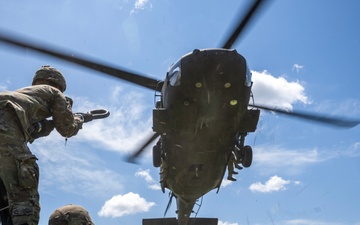 Ark. Artillerymen Conduct Sling Load At Chaffee