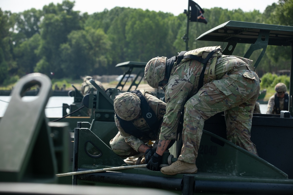7th Engineer Brigade Conducts Wet Gap Crossing In Romania