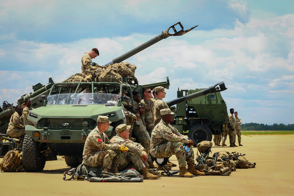 82nd Airborne Division: Artillery Live-Fire Training