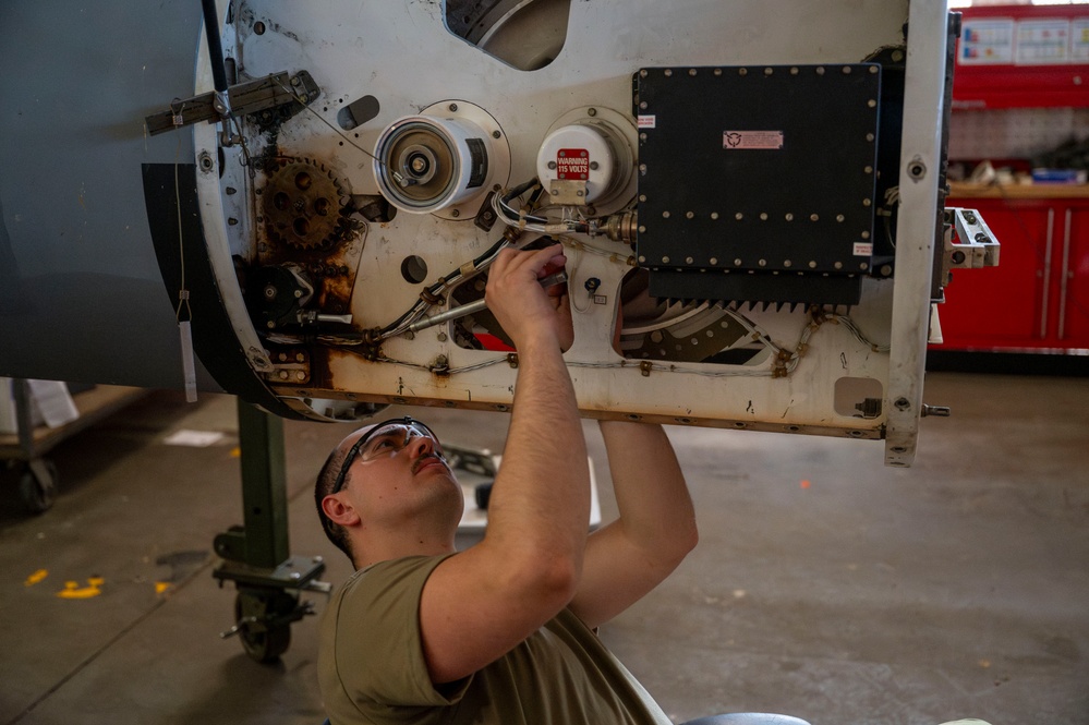 Accessories flight keeps Fairchild flying