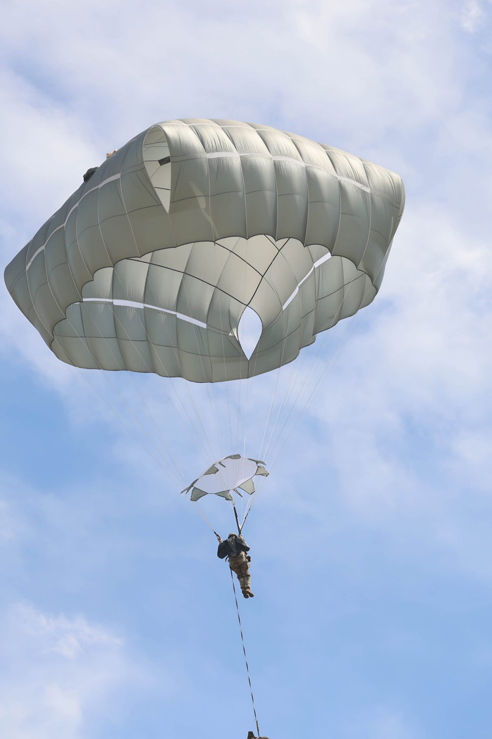 82nd Airborne Division: Airborne Operations (Parachute Drops)