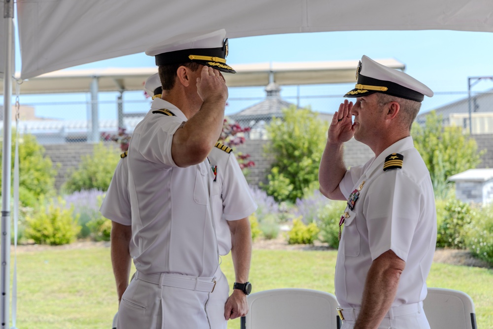 EOD Mobile Unit 2 Holds Change of Command Ceremony