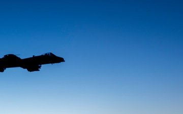 121st Refuels &quot;Warthog&quot; Over the Skies of Virginia