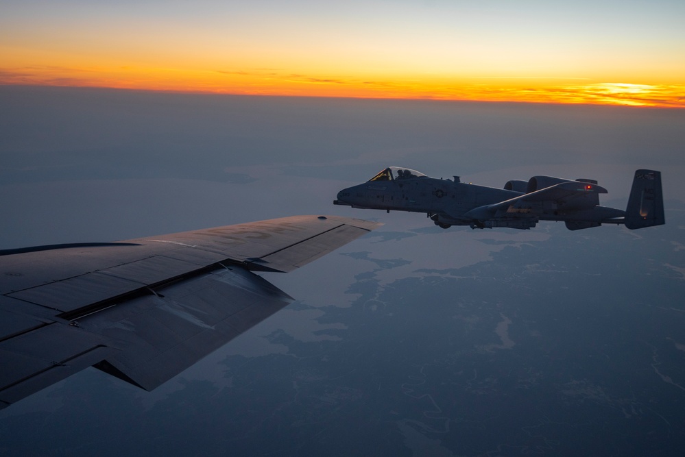 121st Refuels &quot;Warthog&quot; Over the Skies of Virginia