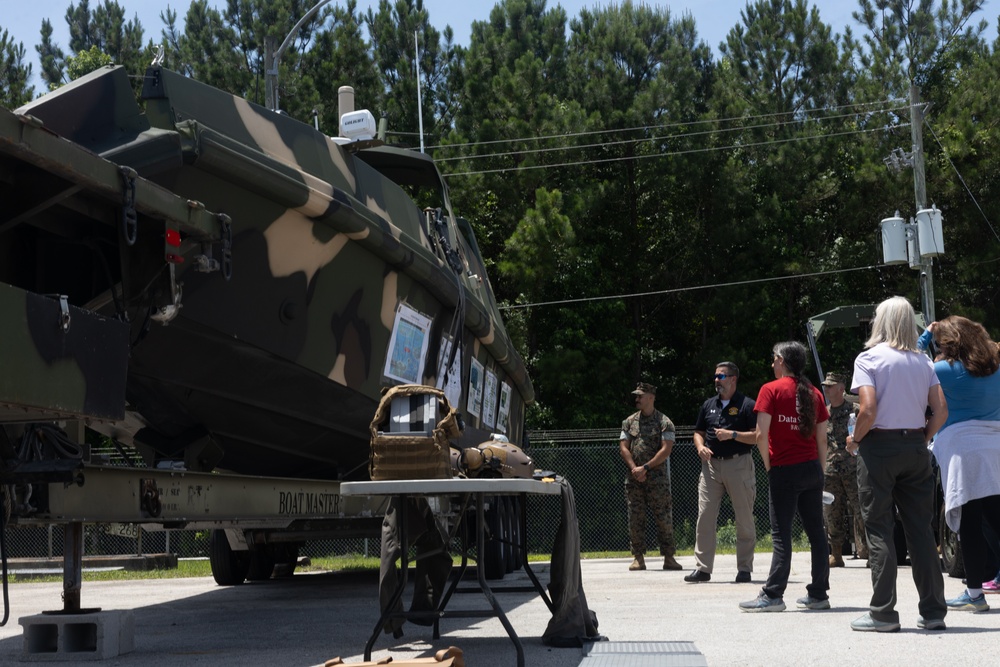 Defense Science Study Group Visits Combat Logistics Battalion 8, Innovation Campus