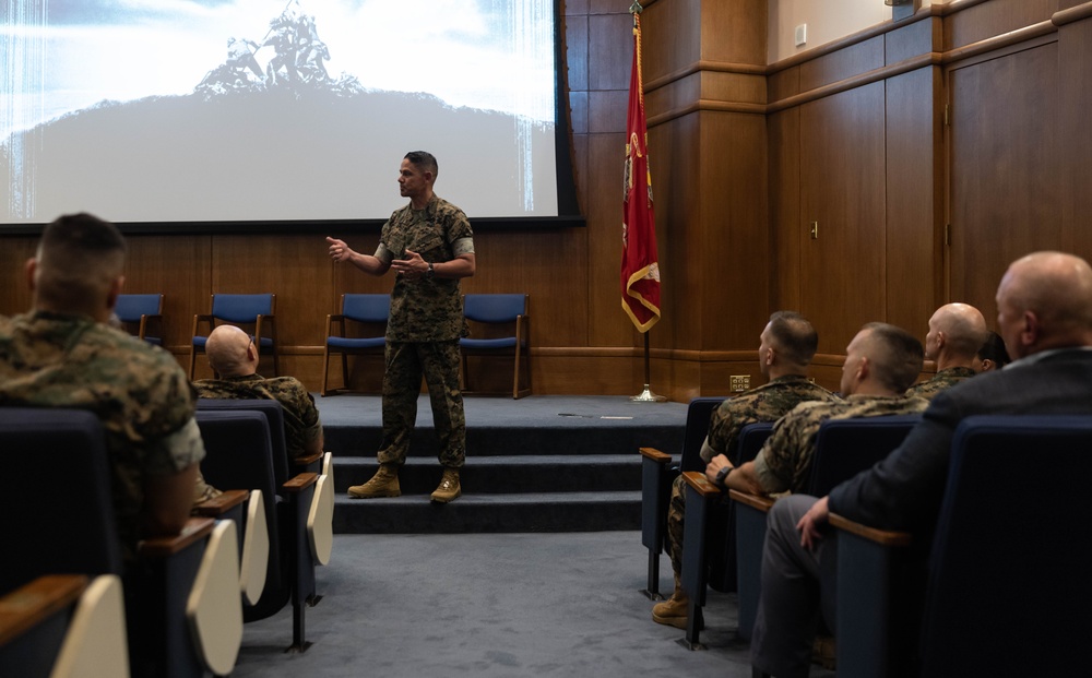 SMMC speaks to the Marines for Life Program