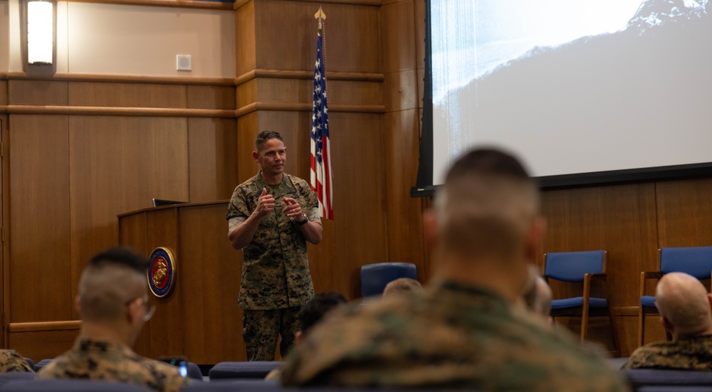 SMMC speaks to the Marines for Life Program