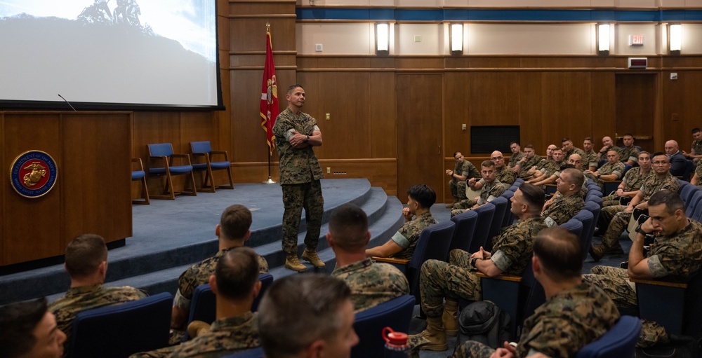 SMMC speaks to the Marines for Life Program
