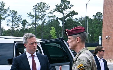 Top Army Leaders Visit U.S. Army John F. Kennedy Special Warfare Center and School