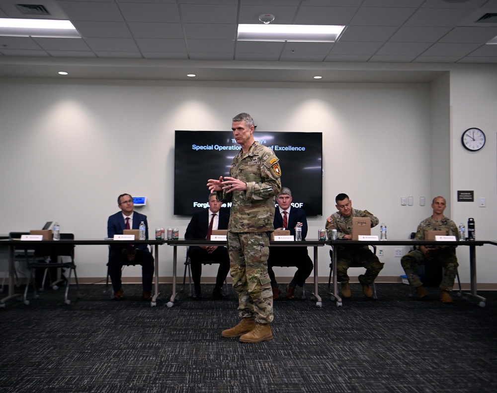 Top Army Leaders Visit U.S. Army John F. Kennedy Special Warfare Center and School