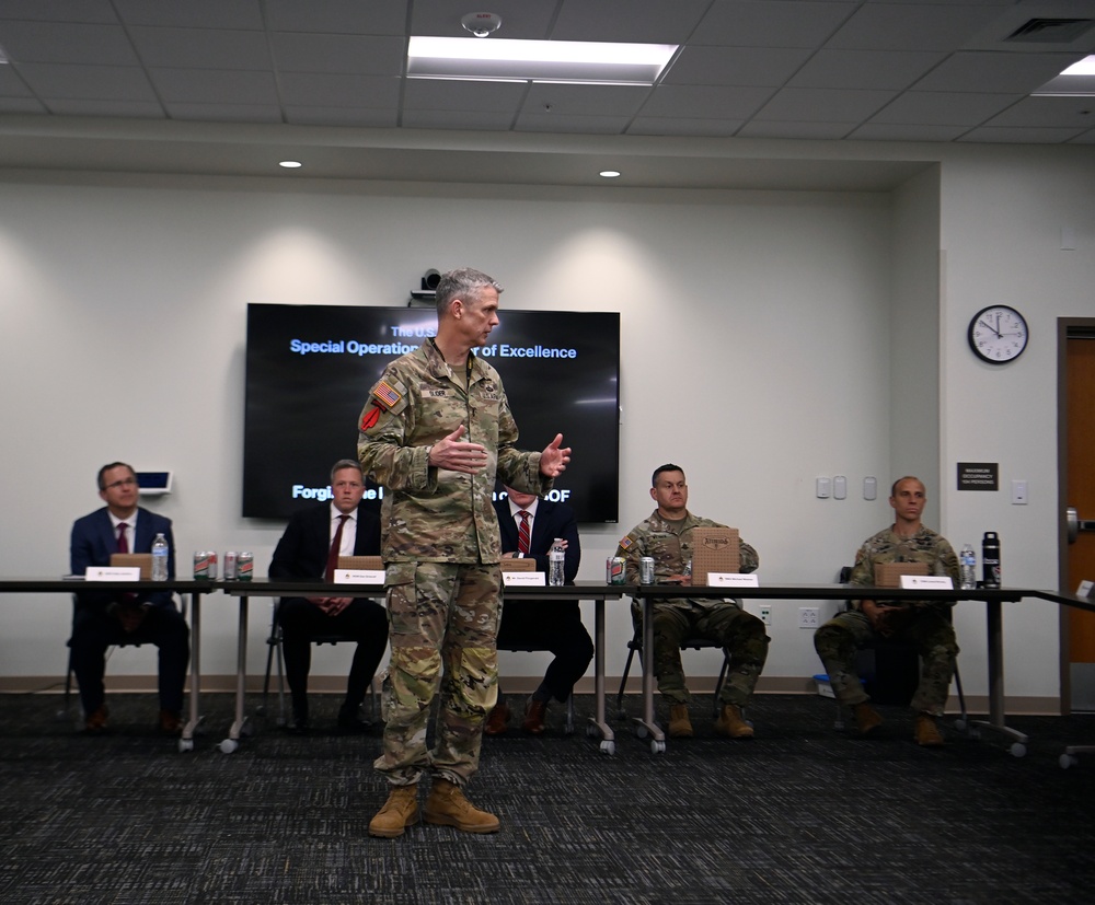 Top Army Leaders Visit U.S. Army John F. Kennedy Special Warfare Center and School