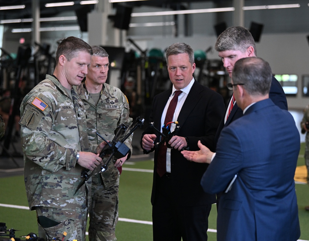 Top Army Leaders Visit U.S. Army John F. Kennedy Special Warfare Center and School
