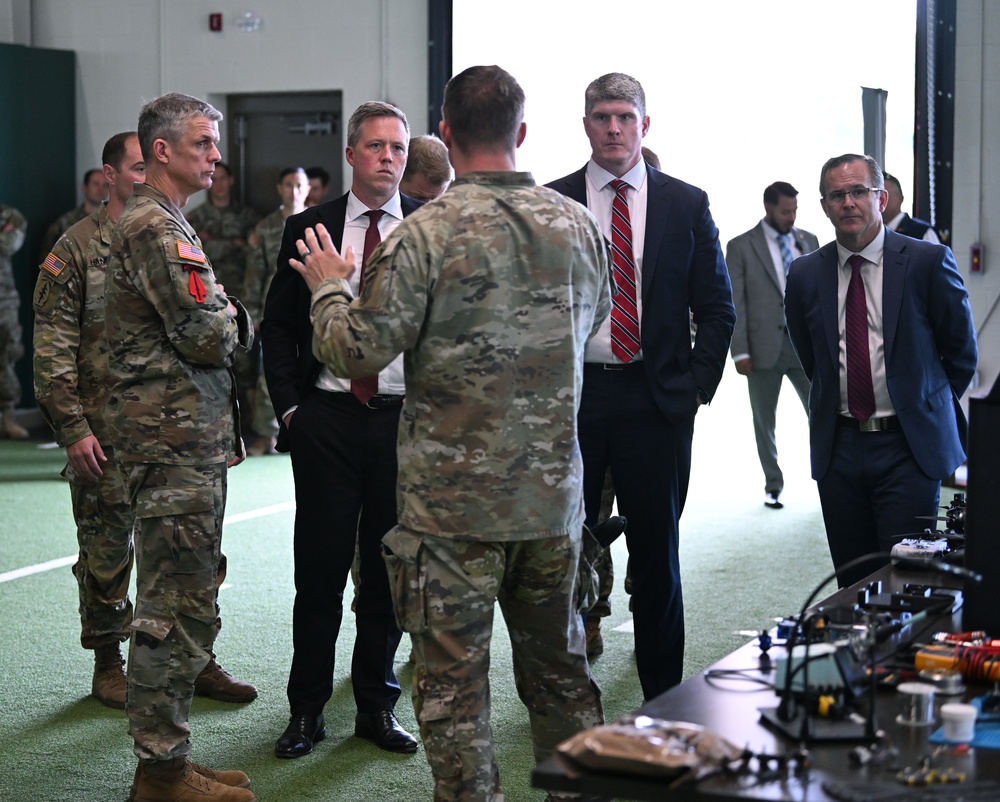 Top Army Leaders Visit U.S. Army John F. Kennedy Special Warfare Center and School