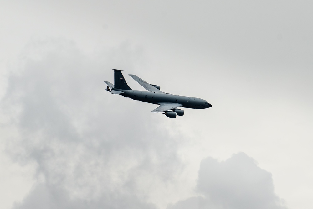 6th OG commander completes final KC-135 flight