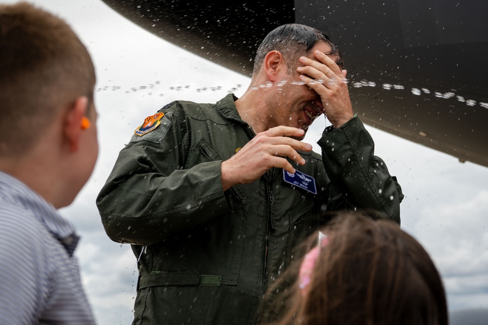 6th OG commander completes final KC-135 flight