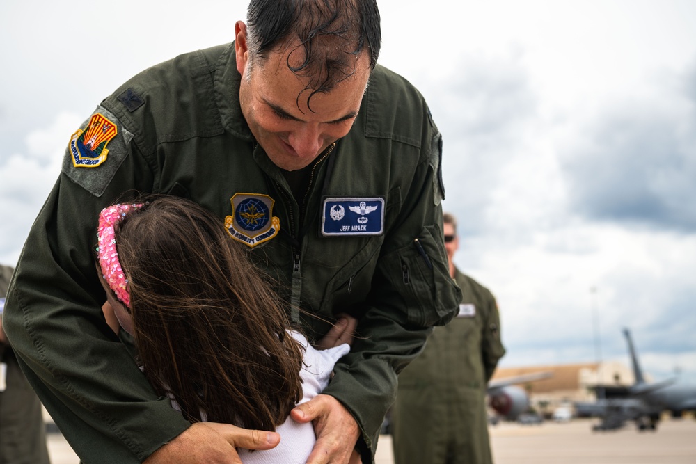6th OG commander completes final KC-135 flight