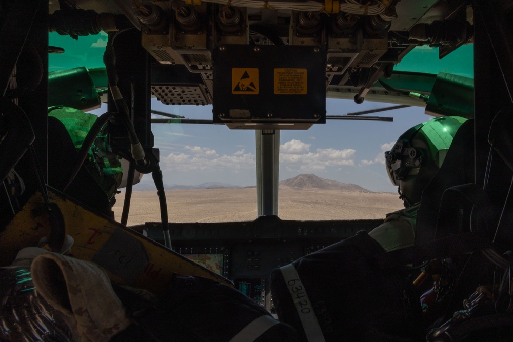 HMLA 773 conducts flight and FARP operations