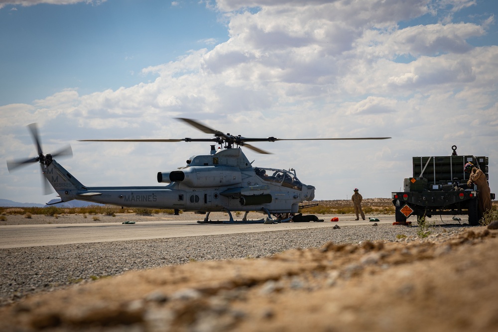 HMLA 773 conducts flight and FARP operations