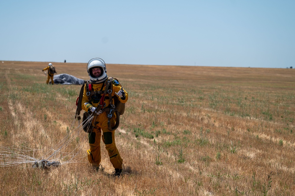 Parachutists Teams at Beale Air &amp; Space Expo