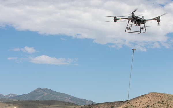 19th Special Forces Conduct UAV training